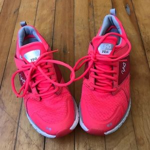 Ryka Pria Coral Sneakers Size 6.5